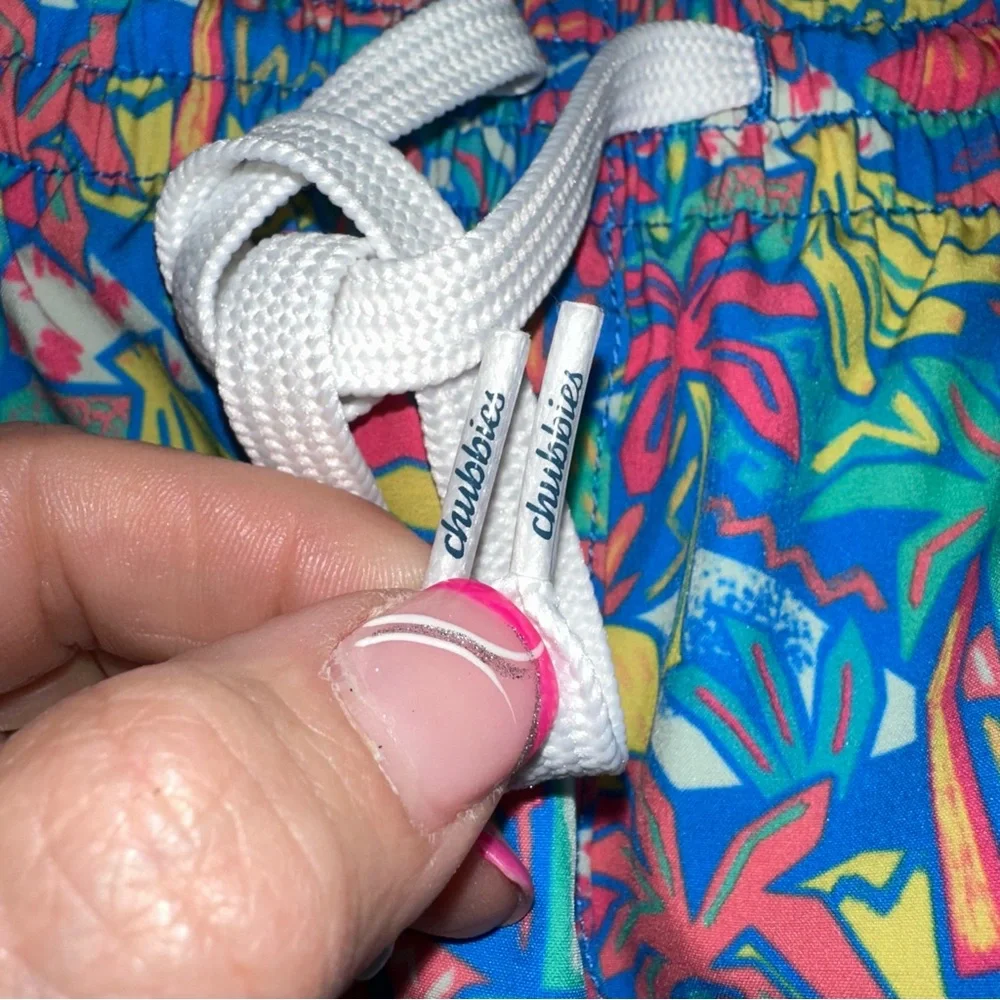 Chubbies Mens Regular fit Swim Trunks Swimwear Large Blue Floral ‎ XL